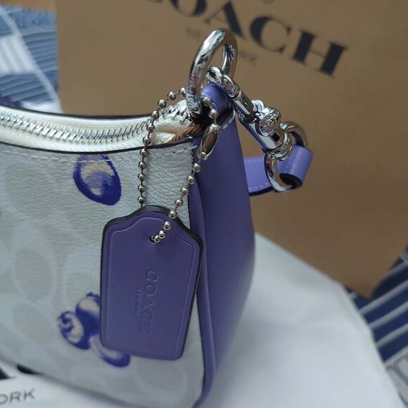 SNOWSUIT / 3M / LIKE NEW - Picture 6 of 12